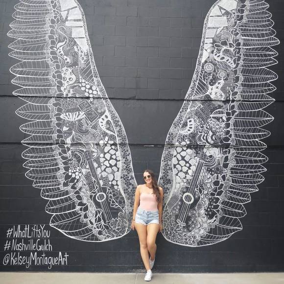 Meet your Posher, Cassidy - Picture 1 of 1